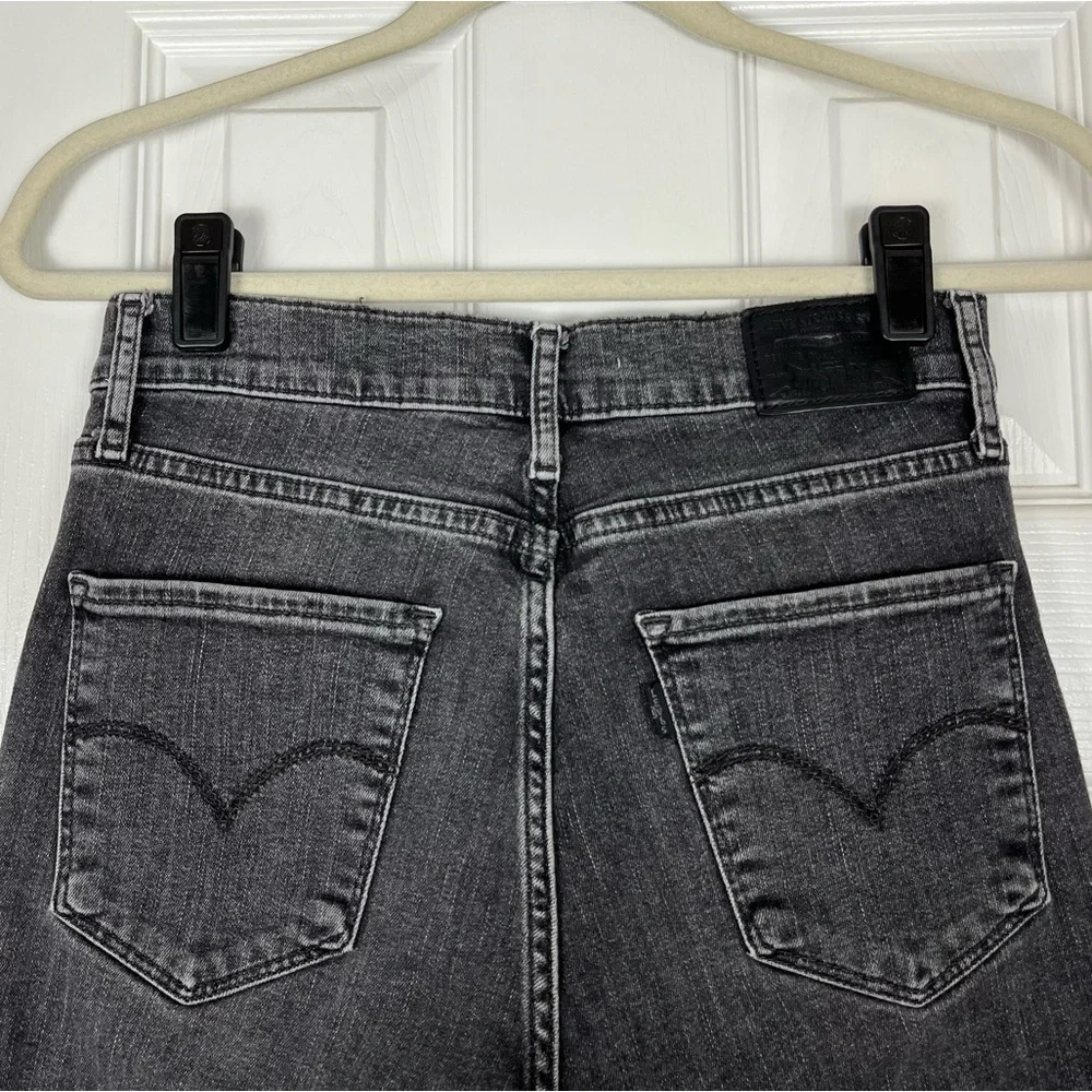 Levi’s Premium 724 High Rise Straight Distressed Washed Black Jeans Sz 28